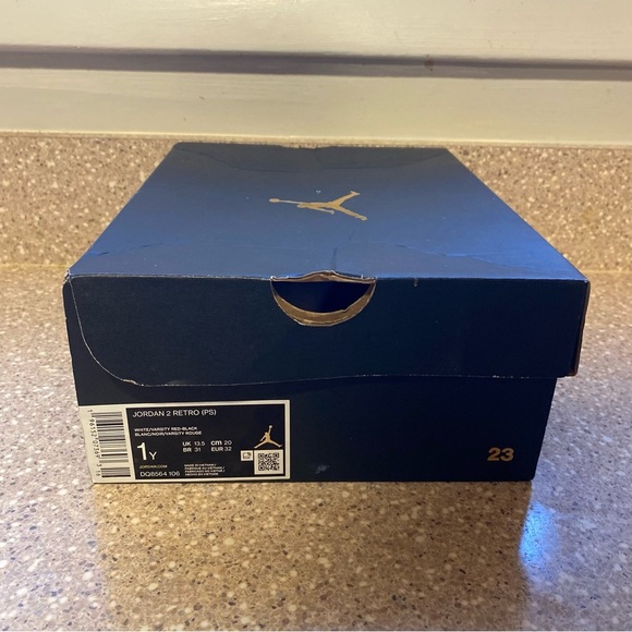 Jordan retro 2 bred kids sneakers size 1 - Picture 5 of 5